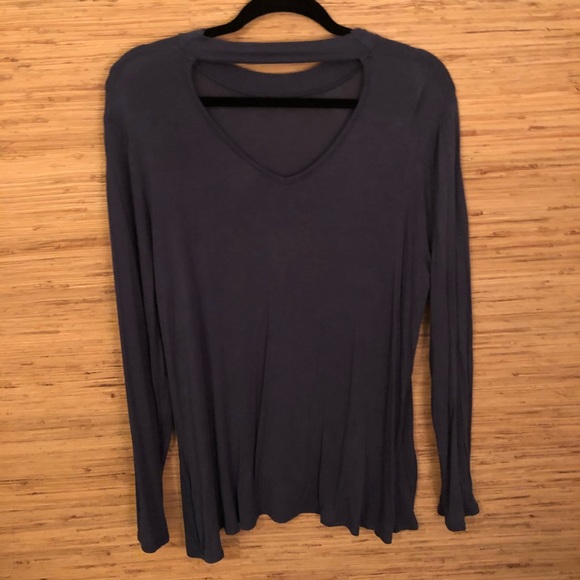 Blue top - Picture 2 of 2